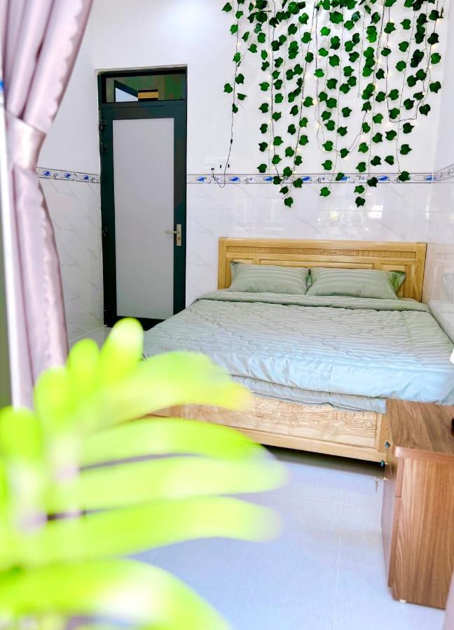 Suri'S Homestay Куи Нхон Екстериор снимка